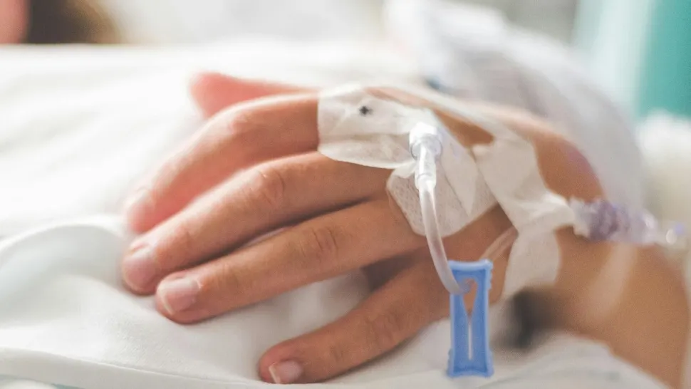 Situație rară la Evaluarea Națională: un elev din Oradea a susținut examenul din spital, după ce i s-a făcut rău