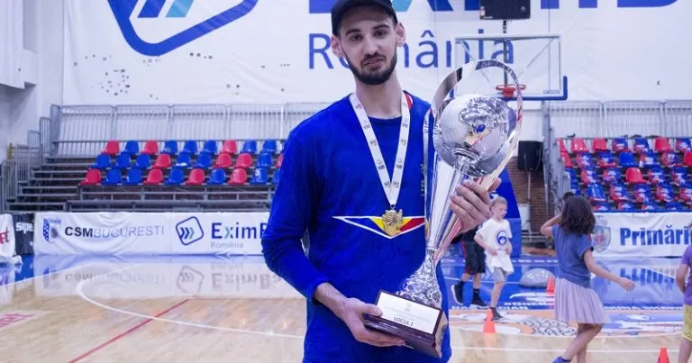 Bobe Nicolescu continuă cu CSM CSU Oradea