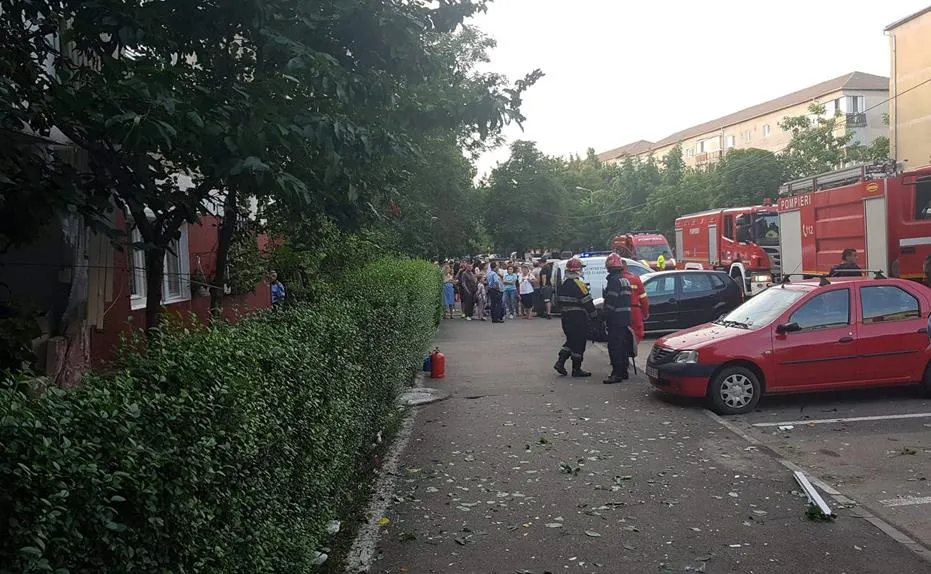 Atenție la butelii!!! Explozie într-un apartament de pe strada Bumbacului soldată cu 2 persoane rănite