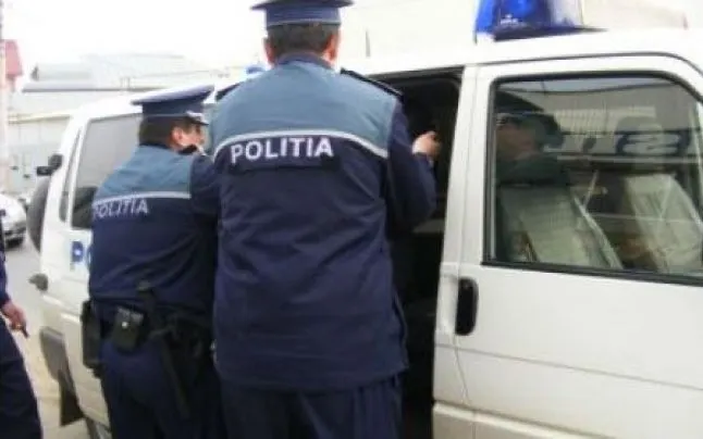 Urmărit internațional reținut de polițiștii orădeni