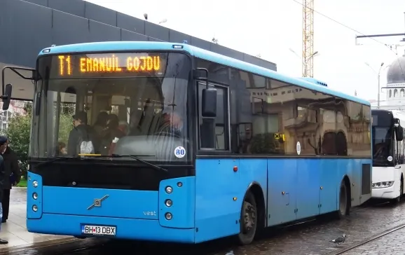 Modificări în transportul public din cauza închiderii circulației prin intersecția b-dul Decebal – str. Primăriei – calea Aradului