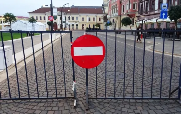 Acesul rutier în Piața Unirii va fi blocat cu ocazia festivităților de 1 Decembrie și Târgul de Crăciun