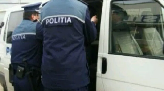 Urmărit național, condamnat pentru furt, depistat și încarcerat de polițiștii orădeni.