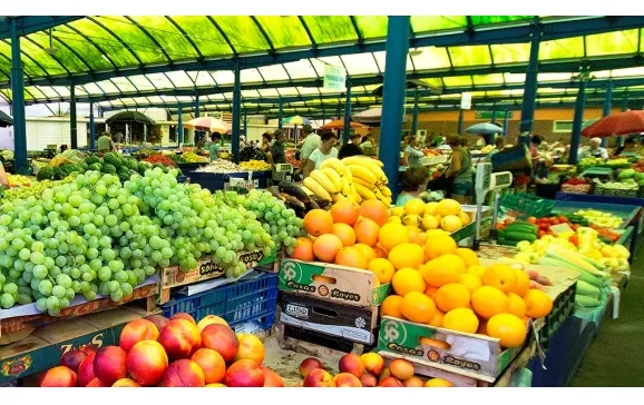 Programul cimitirului șI al piețelor în minivacanță