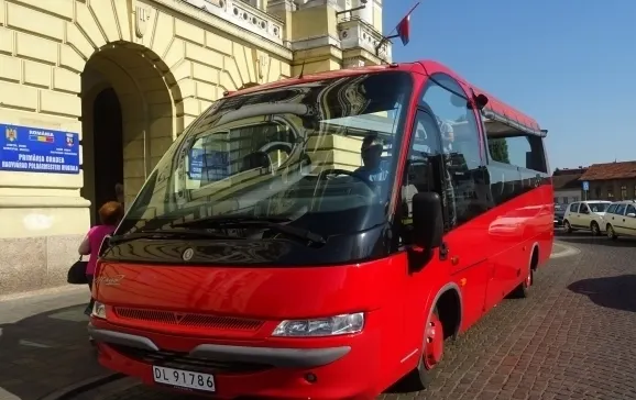 Traseul șI programul de circulație a autobuzului de agrement șI a tramvaiului de epoca