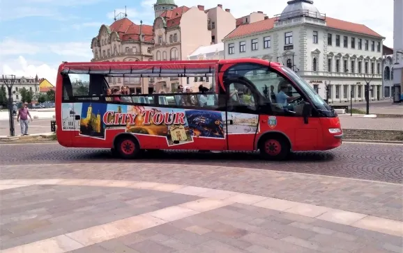 Autobuzul de agrement va circula zilnic până în data de 15 august