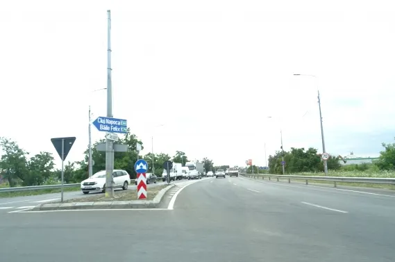 Soluții de descongestionare a traficului în zona pasajului peste DN 79 Oradea-Arad: drum colector șI bretea de legătură