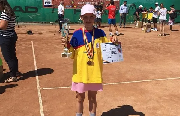 Giulia Popa a câștigat Cupa Tretorn la 12 ani feminin