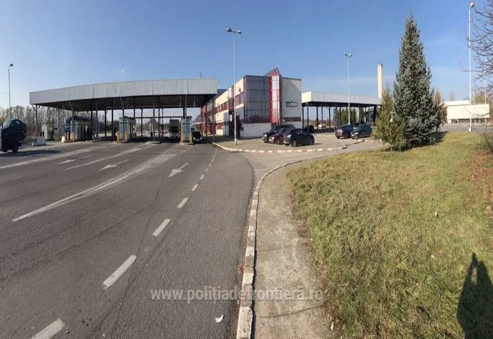 Începând de joi sunt deschise zece puncte de trecere a frontierei româno-ungară