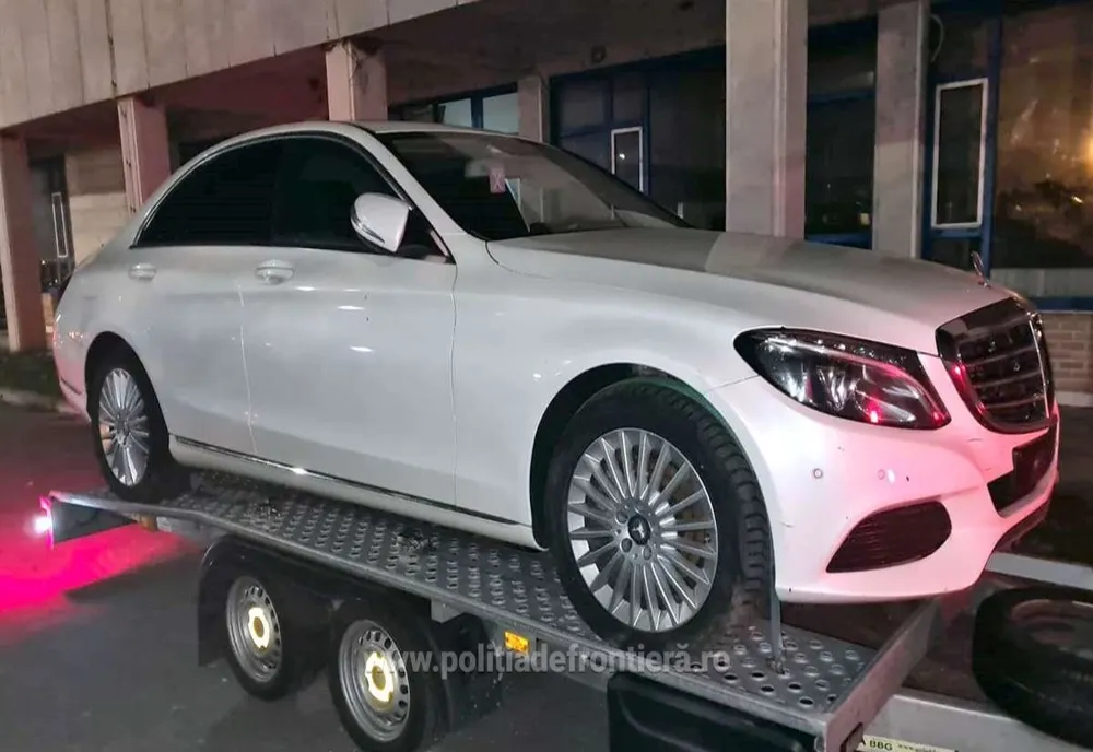Autoturism de 20.000 de euro, căutat de autoritățile elvețiene, depistat în Vama Borș