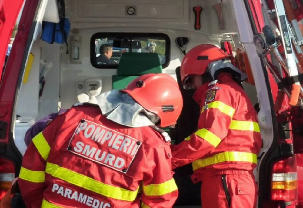 Accident cu trei maşini în Tarcea! Un şofer a ajuns la spital