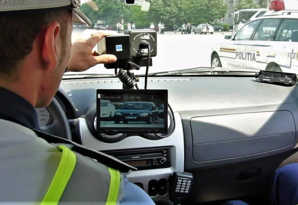 Amplă acţiune rutieră a poliţiştilor bihoreni: peste 220 de şoferi au fost sancţionaţi