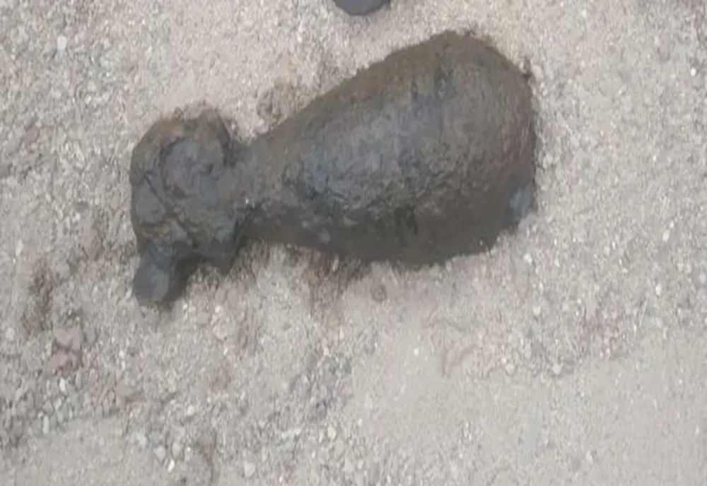 FOTO | Bombă de artilerie descoperită în Cimitirul Municipal „Rulikowski” Oradea
