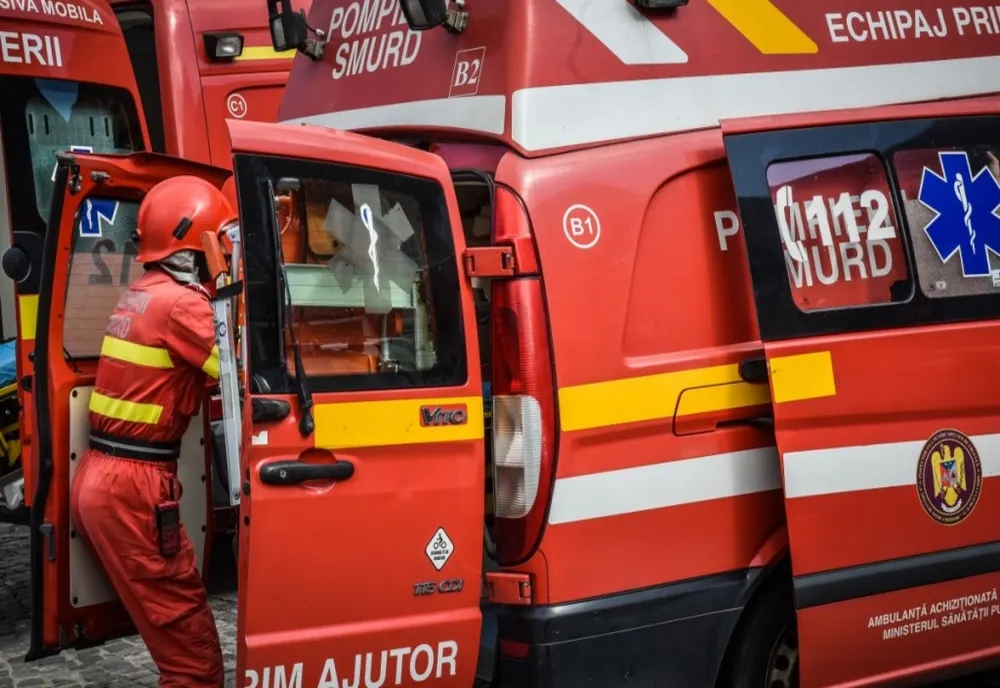 Grav accident în judeţul Bihor! Un bărbat a murit după ce a fost lovit de o maşină