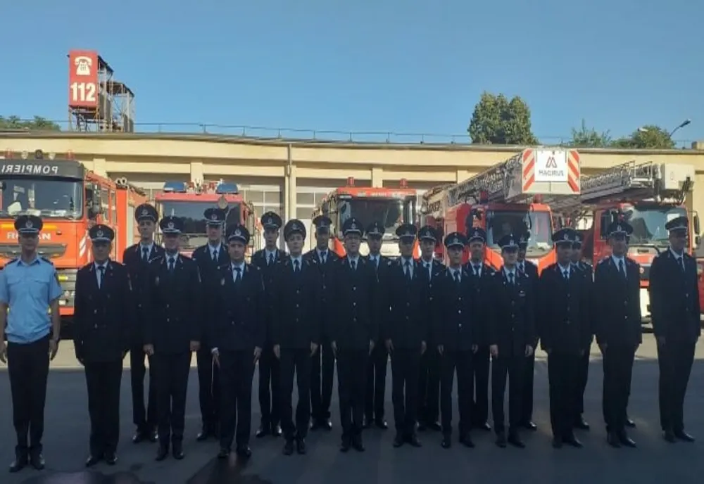 Peste 190 de pompieri militari bihoreni înaintați în grad, la termen