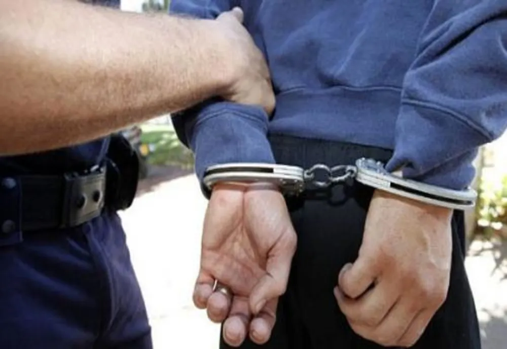 Bărbat din Mureş condamnat la închisoare cu executare, depistat de poliţişti pe o stradă din Oradea