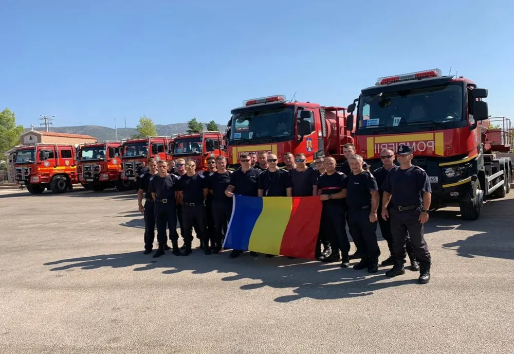 Cei 17 pompieri salvatori bihoreni plecați în misiune în Grecia sunt în drum spre casă (FOTO)