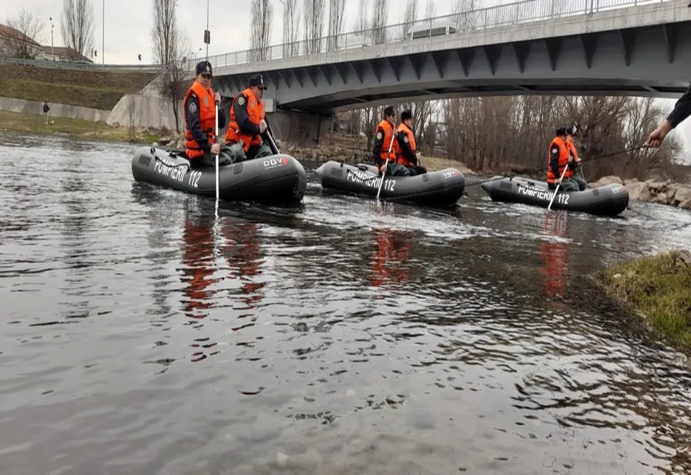 Echipamente noi pentru misiunile de salvare în mediul acvatic desfășurate de pompierii bihoreni (FOTO)