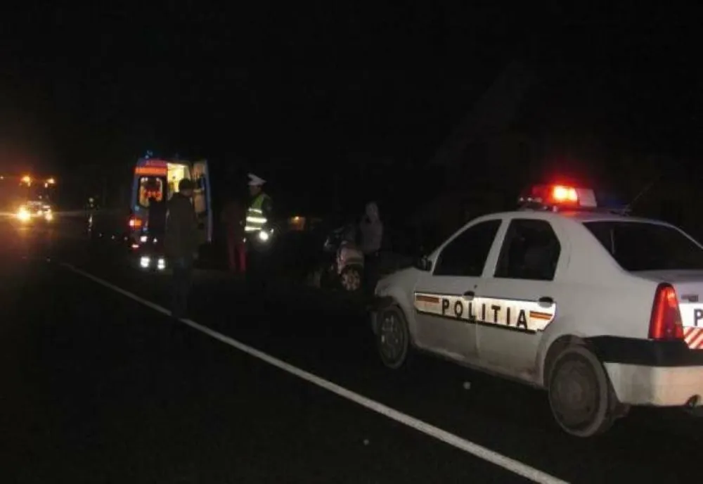 Bărbat reținut după ce a fost implicat într-un accident rutier, în timp ce conducea fără permis, sub influența alcoolului