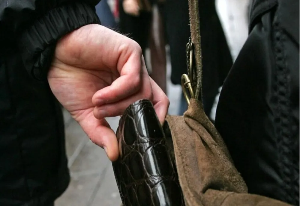 Hoață care a ”operat” în Iași, găsită în Vama Borș