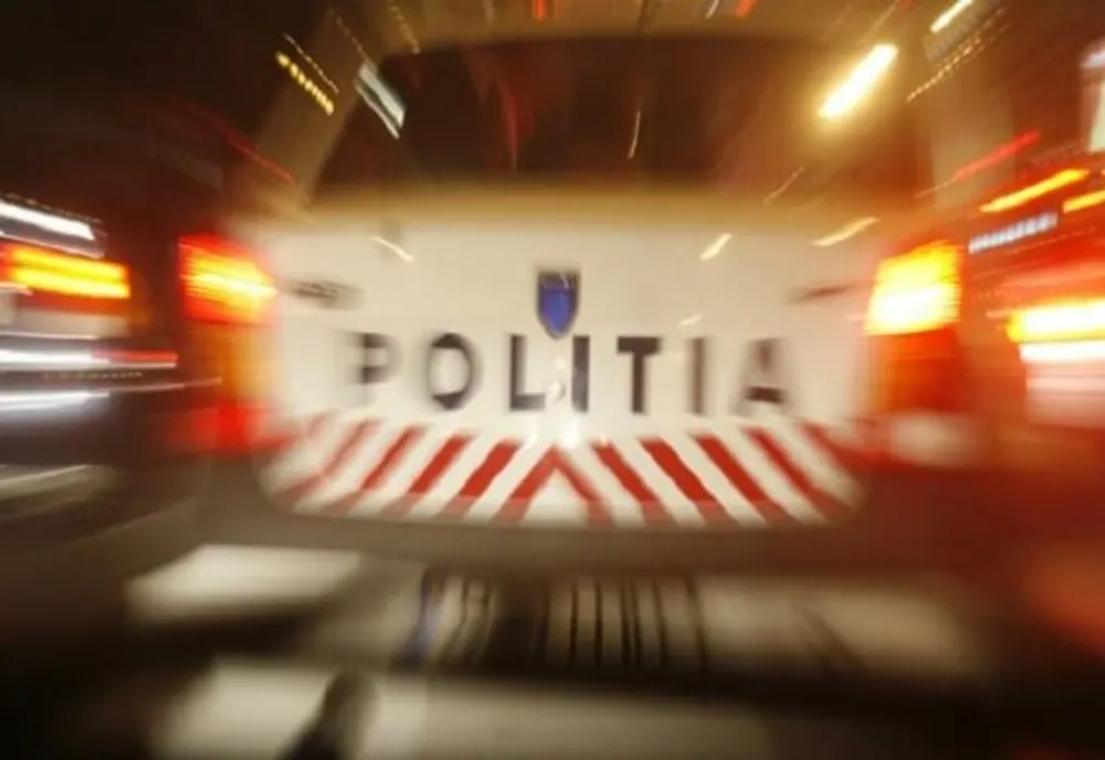 Urmărire în trafic în Sălaj! După ce a fost prins de poliţişti, şoferul din Bihor a încercat să îi mituiască pe poliţişti