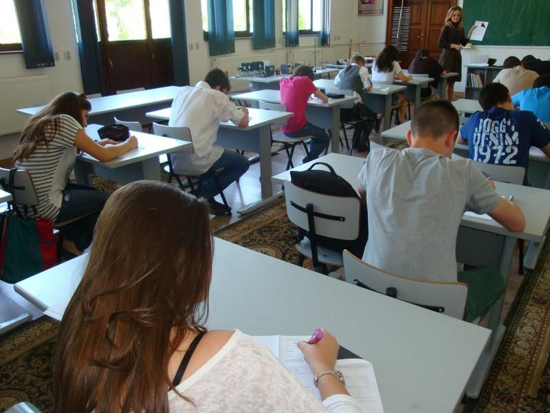 Evaluarea naţională. 11 elevi de 10 în Bihor