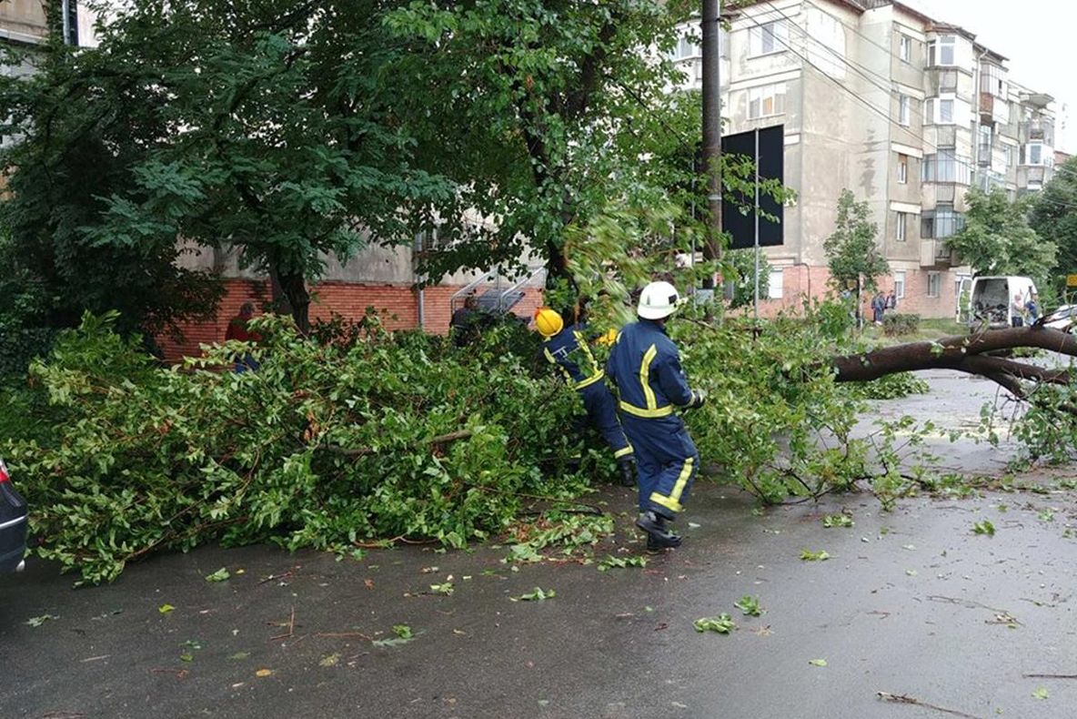 Atenționare de cod Portocaliu! Recomandările Pompierilor Militari pentru evitarea situațiilor de urgență