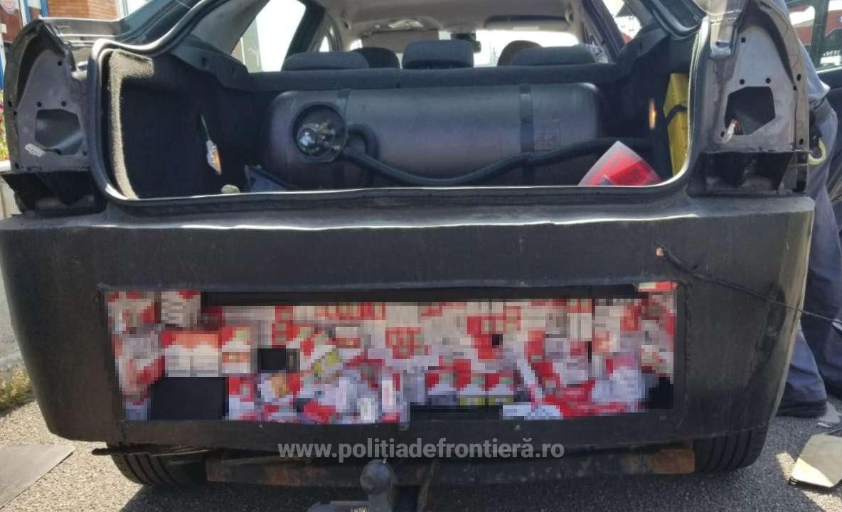 Captură de țigarete în valoare de 37 000 lei la Vama Borș
