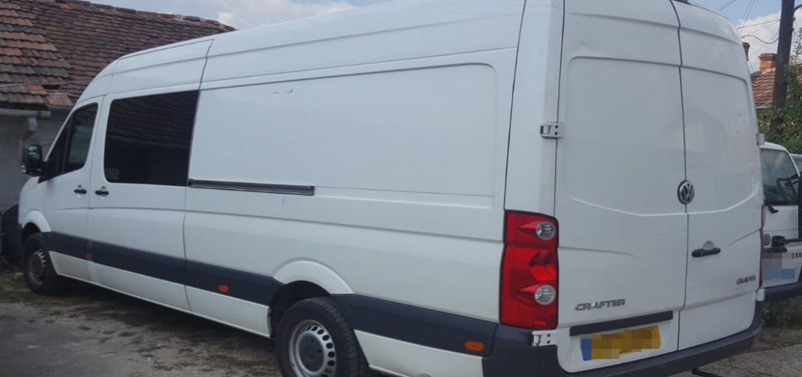 Polițiștii de Frontieră din Salonta au recuperat o dubă furată din Franța