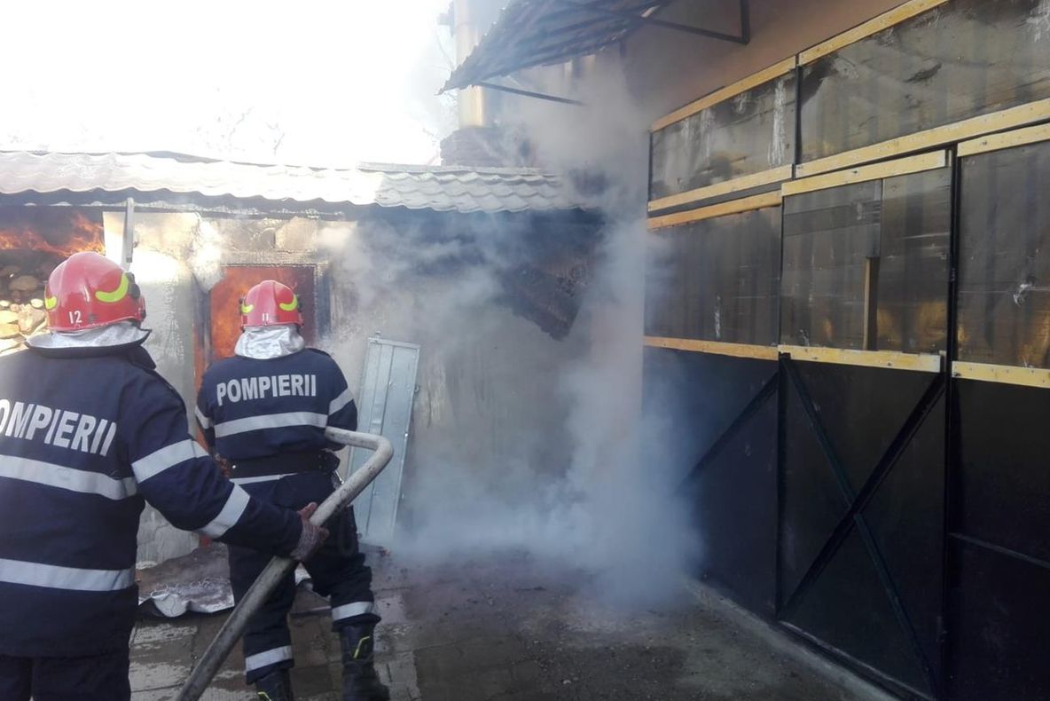 Incediu la Aleșd cauzat de instalația de încălzire