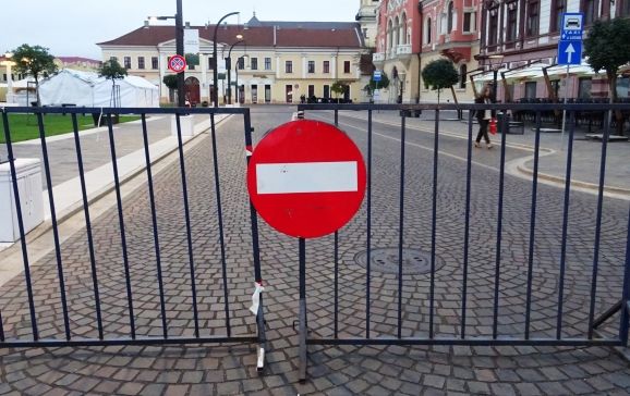 Acesul rutier în Piața Unirii va fi blocat cu ocazia festivităților de 1 Decembrie și Târgul de Crăciun