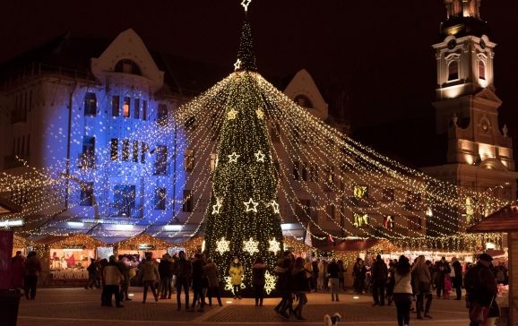 Târgul de Crăciun se deschide în seara de 6 decembrie