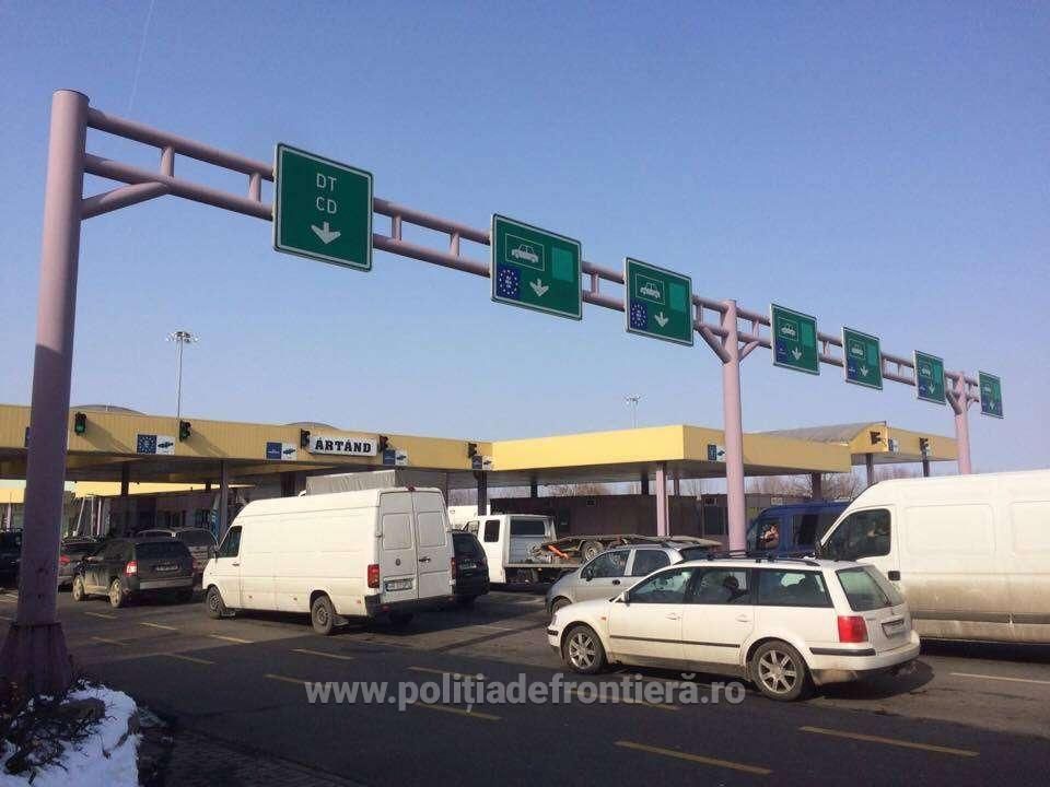 Traficul prin punctele de frontieră după minivacanţa de Crăciun; recomandări pentru perioada Revelionului