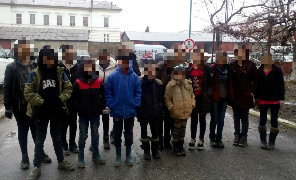 Patruzeci și unu de cetățeni străini depistați, în timp ce intenţionau să treacă ilegal frontiera