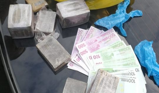 Doi bihoreni bănuiți de trafic de dorguri de risc, prinși în flagrant de polițiștii B.C.C.O. Oradea