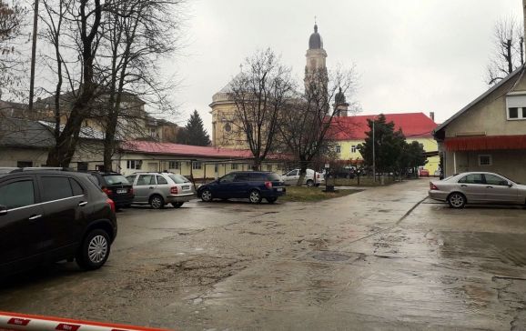 S-a semnat contractul pentru proiectarea parcării de pe strada Brașovului