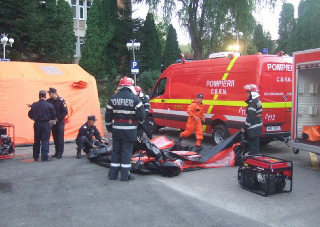 Intervenție a pompierilor bihoreni pe o platformă industrială din localitatea Chiștag