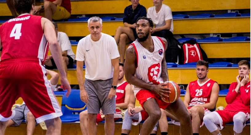 Vești bune pentru orădeni-Sean Barnette se întoarce la CSM CSU Oradea