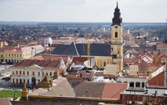 Lucrările de refacere a acoperişului Palatului Episcopal Greco-Catolic, în plină desfășurare