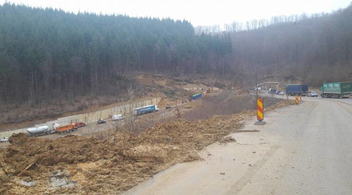 Se reiau lucrările la DN76 între Criștiorul de Jos și Vârfurile