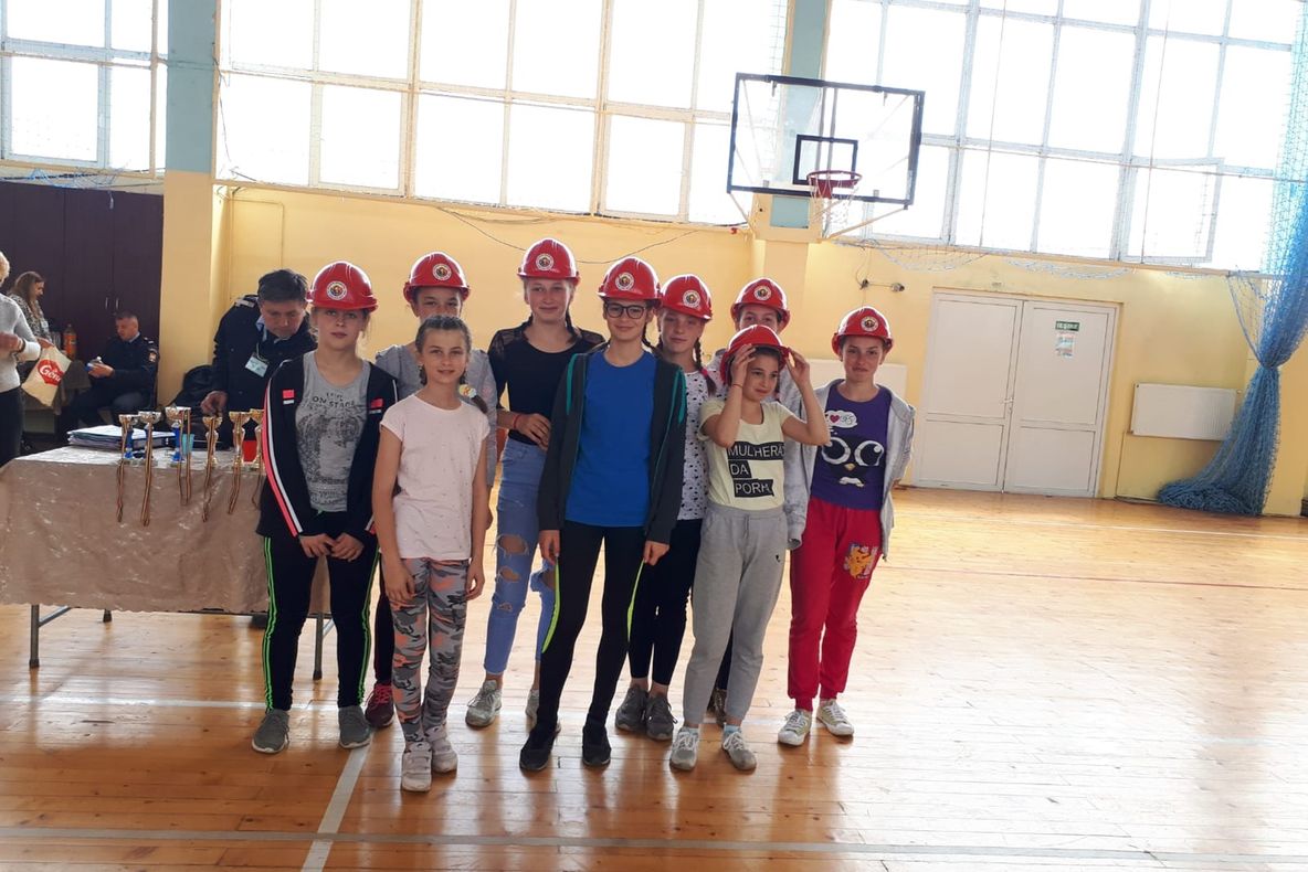 Câștigătorii etapei județene a concursului “Prietenii Pompierilor”