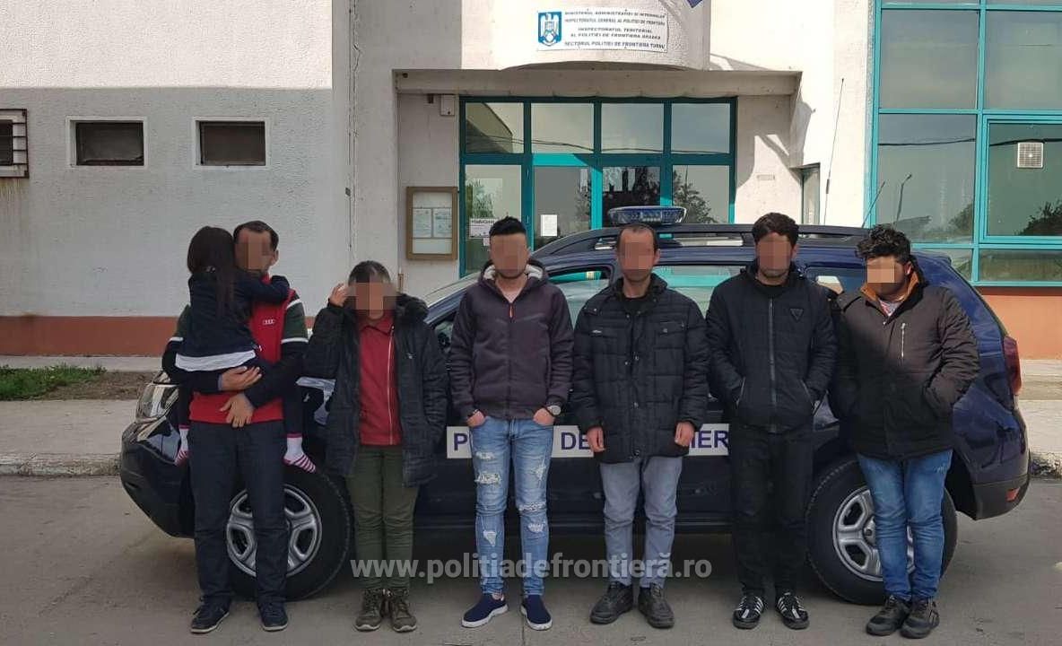 Şapte cetățeni străini, depistaţi la frontiera cu Ungaria
