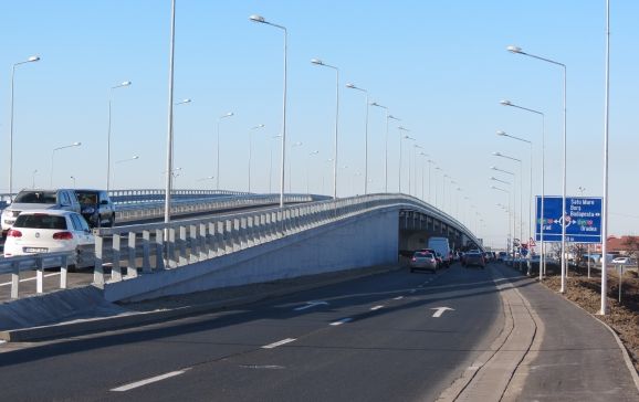 S-a semnat contractul de achiziție pentru realizarea intersecției prin pasaj denivelat între șoseaua de centură șI str. Universității