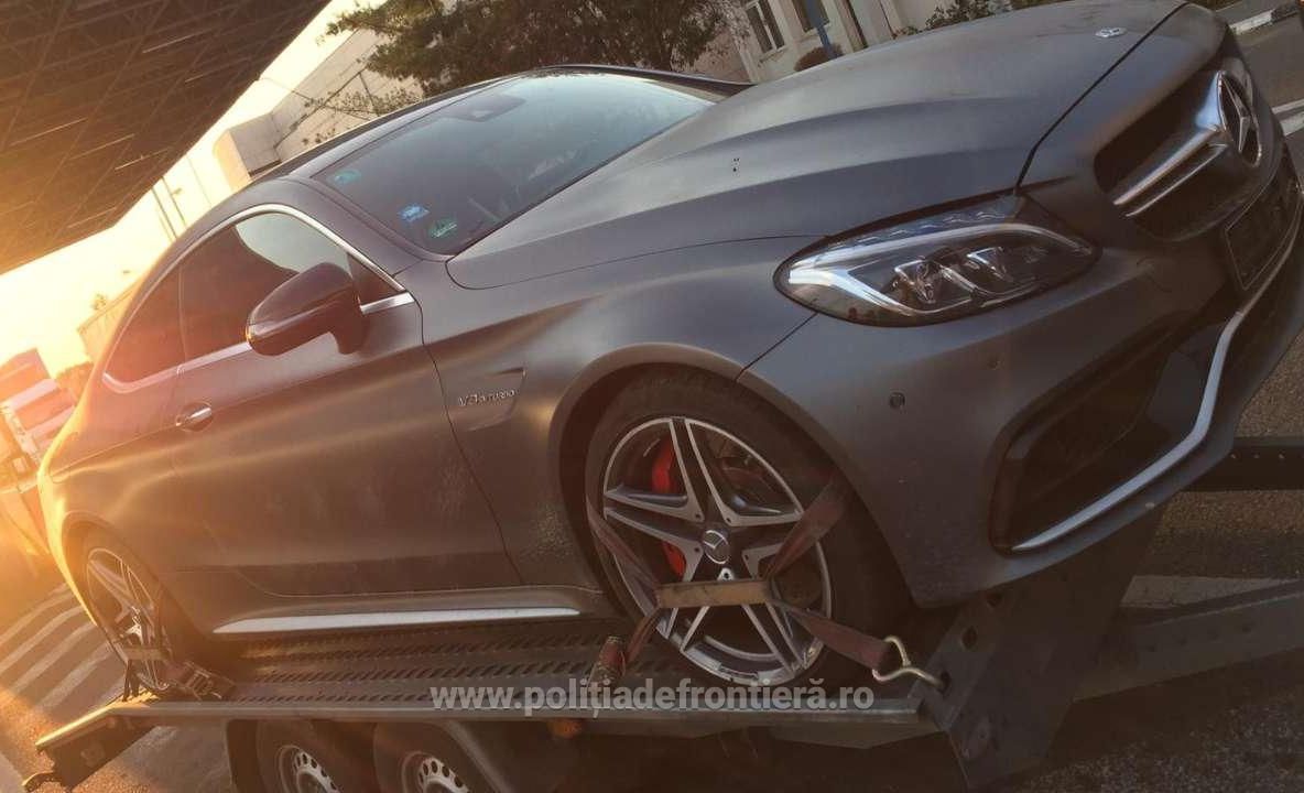 Autoturisme căutate în Spania și Italia depistate la PTF Nadlac