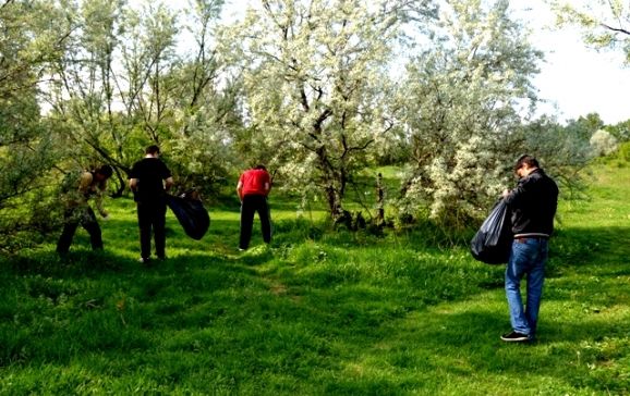 Cetăţenii au obligaţia de a întreţine spaţiul verde sau terenurile pe care le deţin sau le administrează