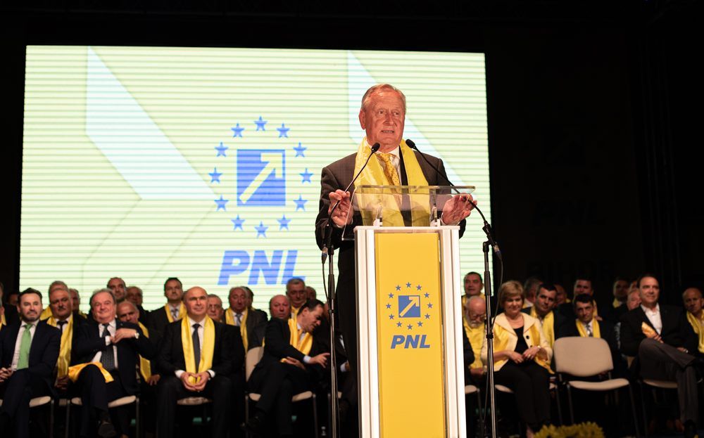 Senatorul liberal Cornel Popa o acuză pe Viorica Dăncilă că mai întâi condamnă cetățenii, apoi îi plânge