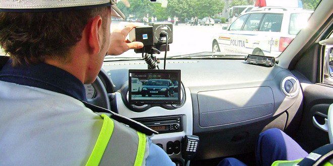 258 de participanți la trafic care nu au respectat legislația rutieră, sancționați de polițiștii rutieri în acțiune, în ultimele 24 de ore – 196 de conducători auto au depășit limitele legale de viteză.