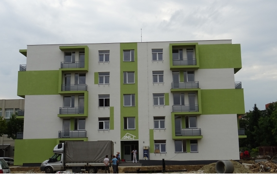 Blocul ANL pentru medici rezidențI din curtea Spitalului Municipal, aproape de finalizare