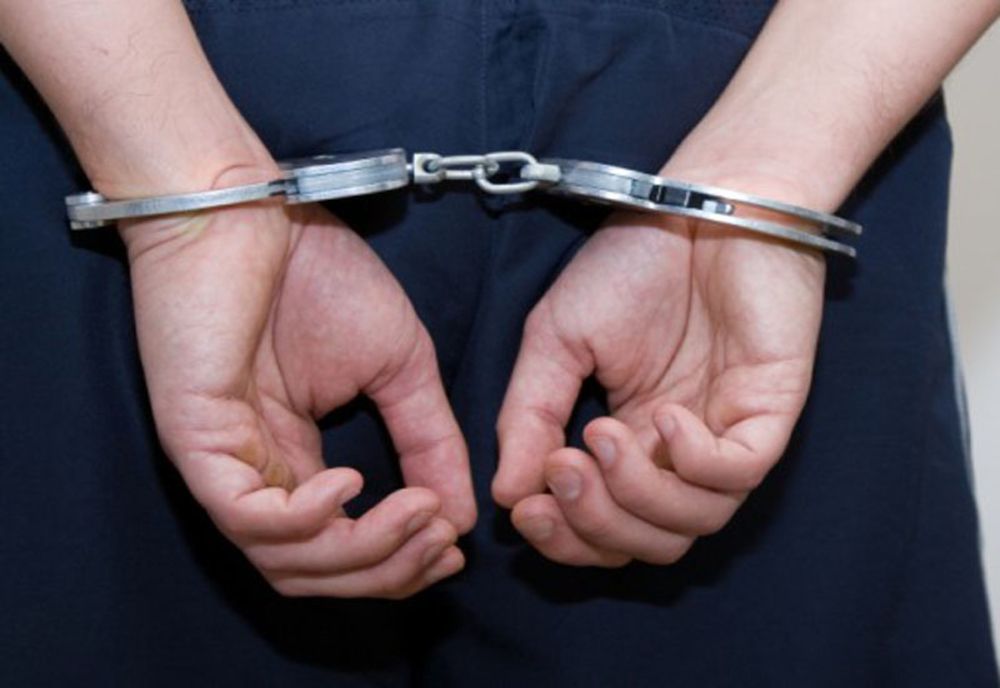 Orădeancă dată în urmărire națională pentru trafic de droguri, prinsă de polițiști