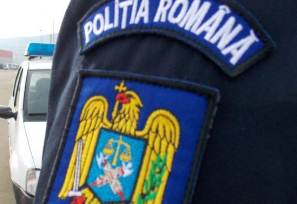 Polițiștii orădeni au prins în flagrant un bărbat, în timp ce ar fi încercat să vândă o tânără, în scopul exploatării sexuale
